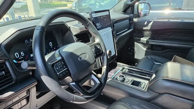 2024 Ford Expedition MAX Platinum