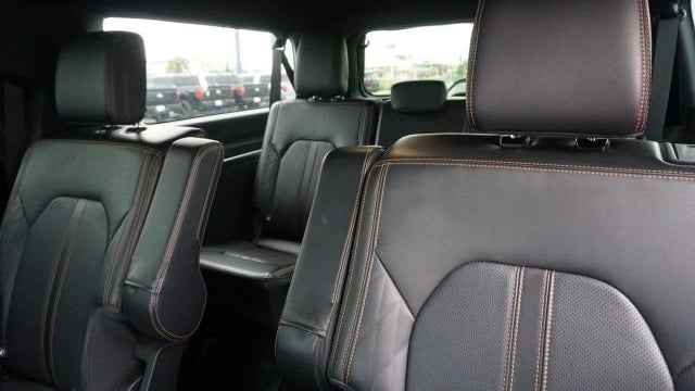 2023 Ford Expedition MAX Platinum