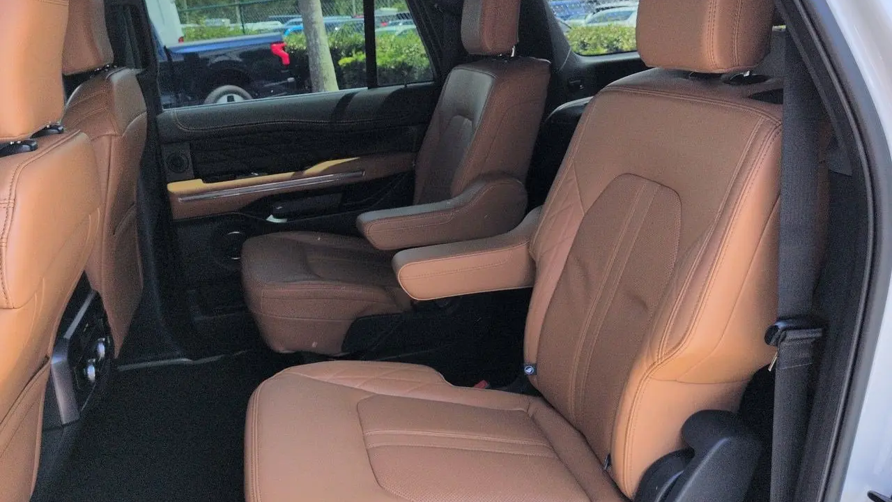 2024 Ford Expedition MAX Platinum