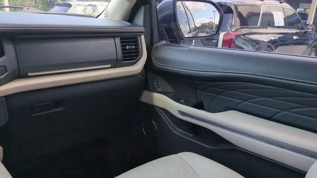 2023 Ford Expedition MAX Platinum