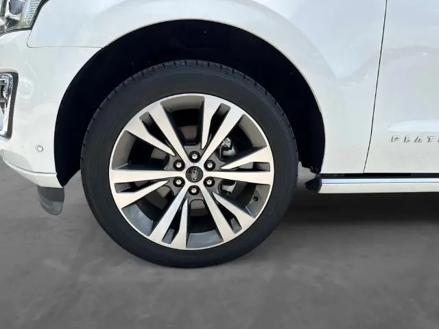2020 Ford Expedition - $23,800