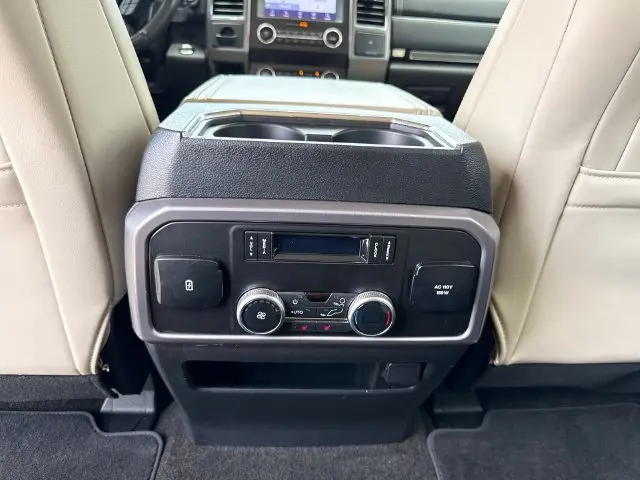 2020 Ford Expedition - $23,800