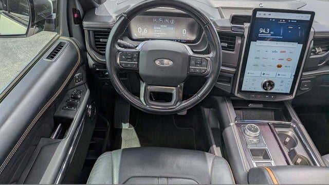 2022 Ford Expedition MAX Platinum