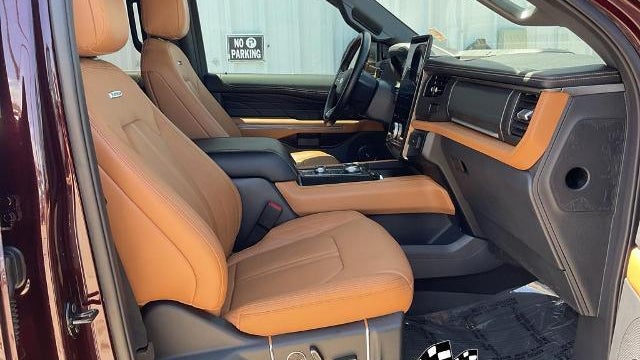 2024 Ford Expedition MAX Platinum