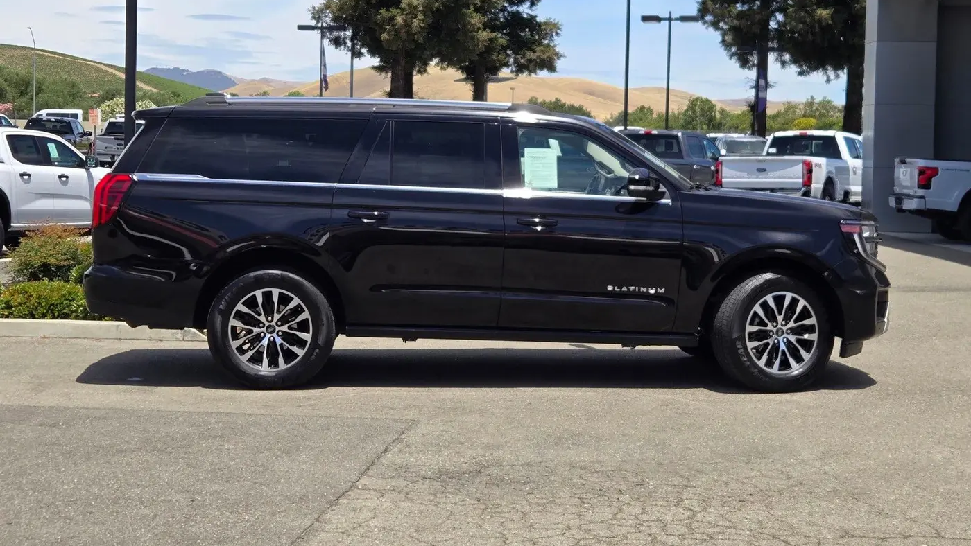 2025 Ford Expedition MAX Platinum