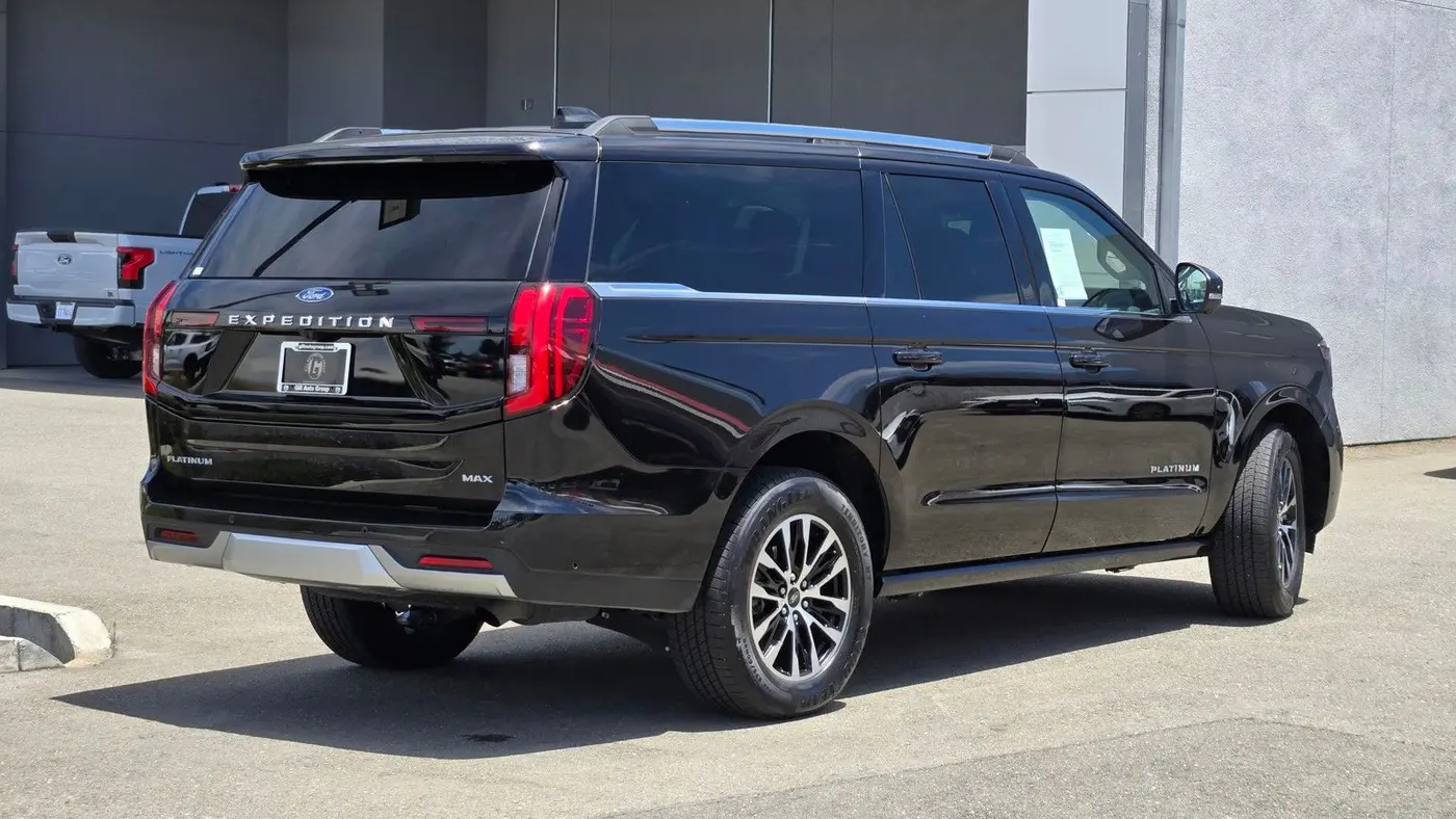2025 Ford Expedition MAX Platinum