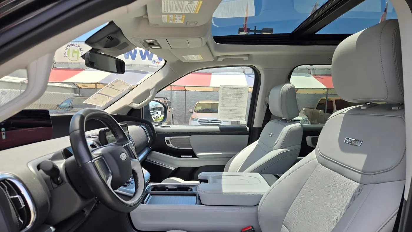 2025 Ford Expedition MAX Platinum