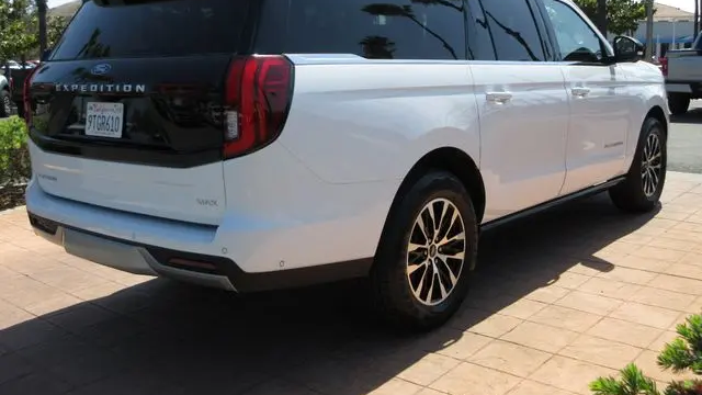 2025 Ford Expedition MAX Platinum