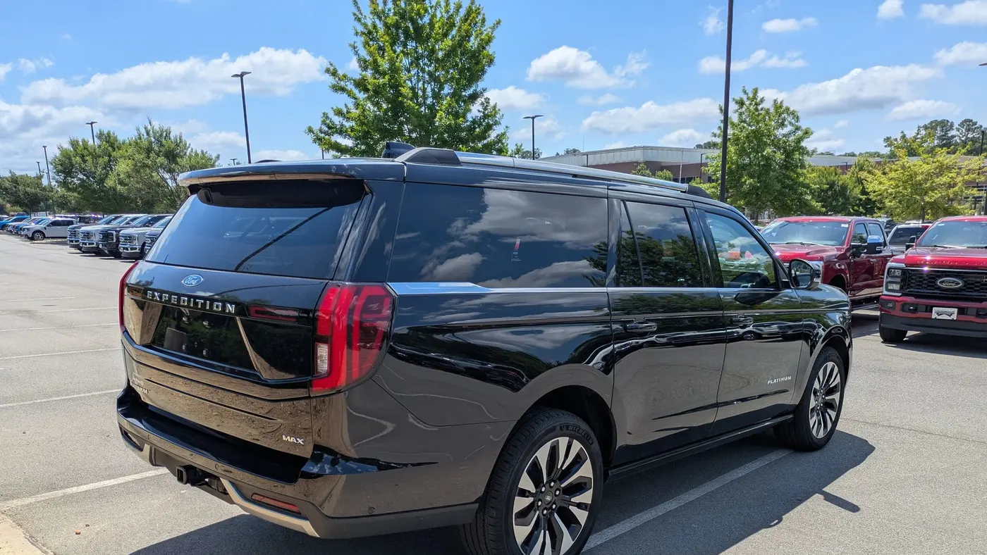 2025 Ford Expedition MAX Platinum