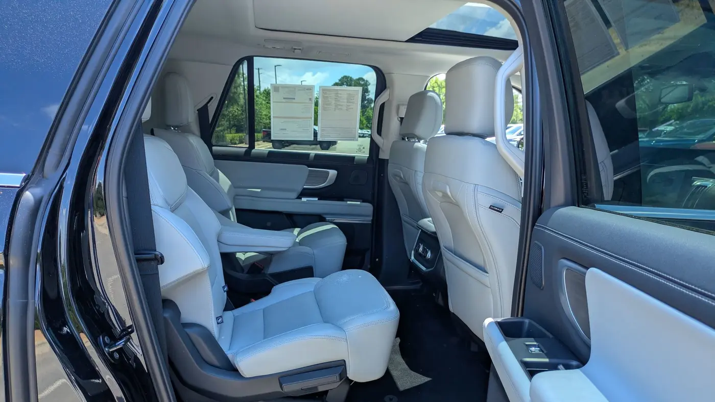 2025 Ford Expedition MAX Platinum