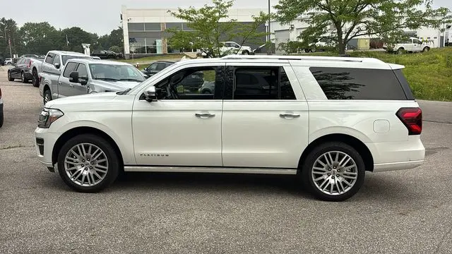 2023 Ford Expedition MAX Platinum