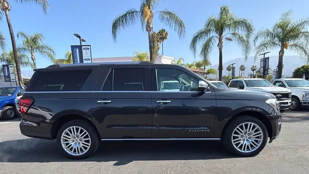 2024 Ford Expedition MAX Platinum