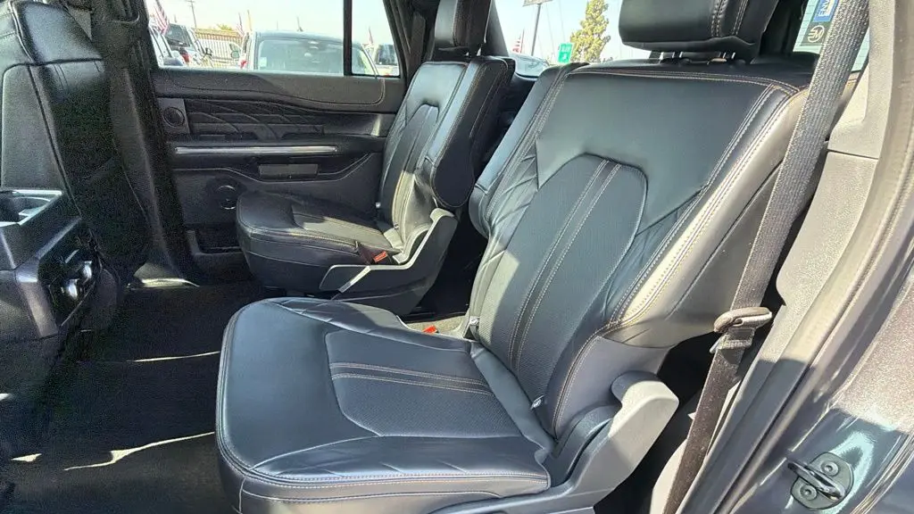 2024 Ford Expedition MAX Platinum
