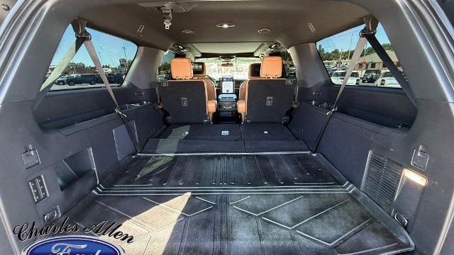 2024 Ford Expedition MAX Platinum