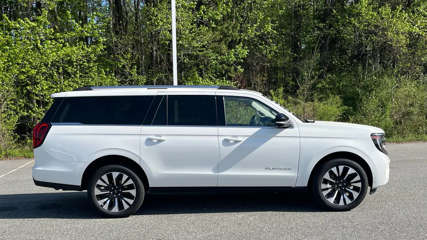 2025 Ford Expedition MAX Platinum