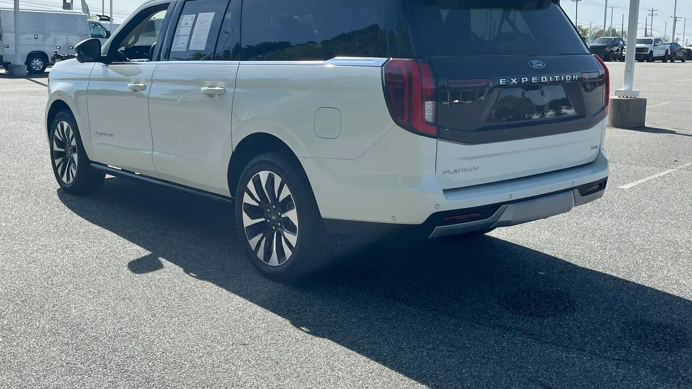 2025 Ford Expedition MAX Platinum