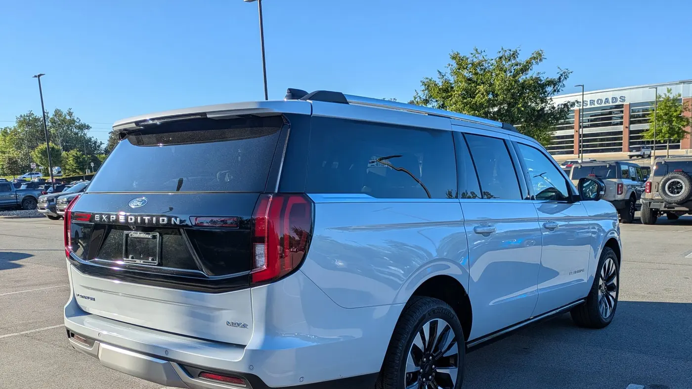 2025 Ford Expedition MAX Platinum