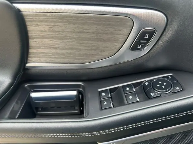 2025 Ford Expedition - $66,600