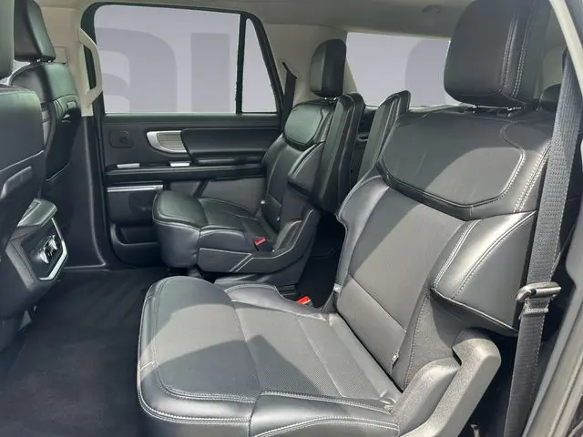 2025 Ford Expedition - $66,600