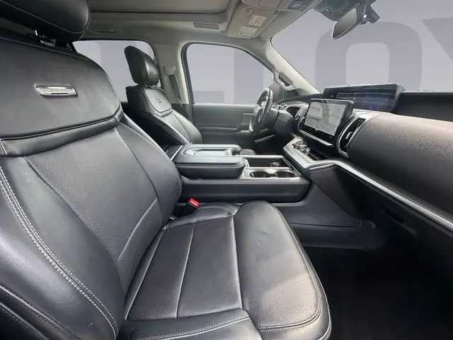 2025 Ford Expedition - $66,600