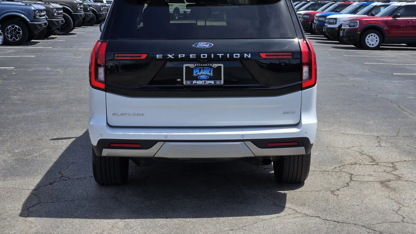2025 Ford Expedition MAX Platinum