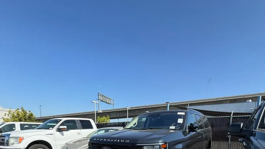2025 Ford Expedition MAX Platinum