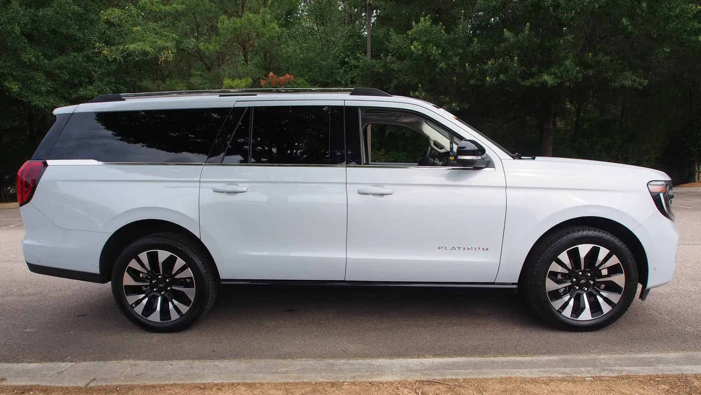 2025 Ford Expedition MAX Platinum