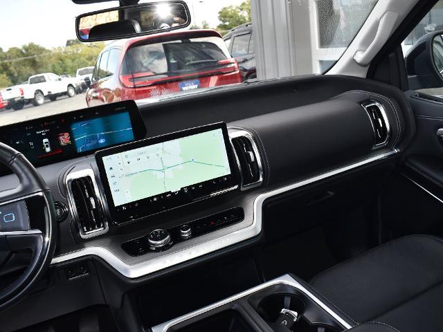 2025 Ford Expedition - $71,175