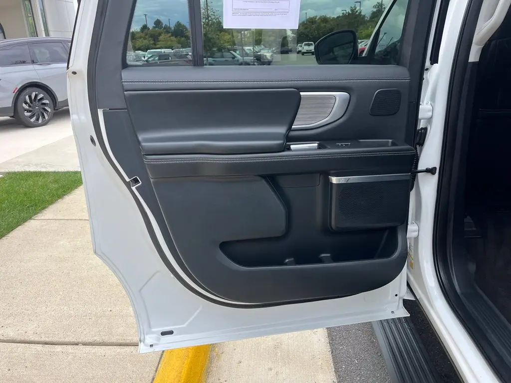 2026 Ford Expedition - $70,001