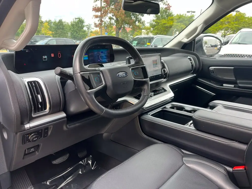 2026 Ford Expedition - $70,001