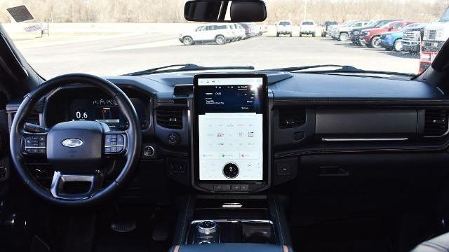 2023 Ford Expedition MAX Platinum