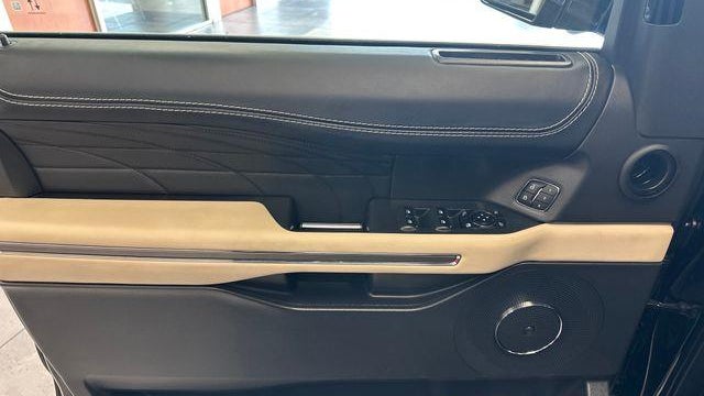 2024 Ford Expedition MAX Platinum