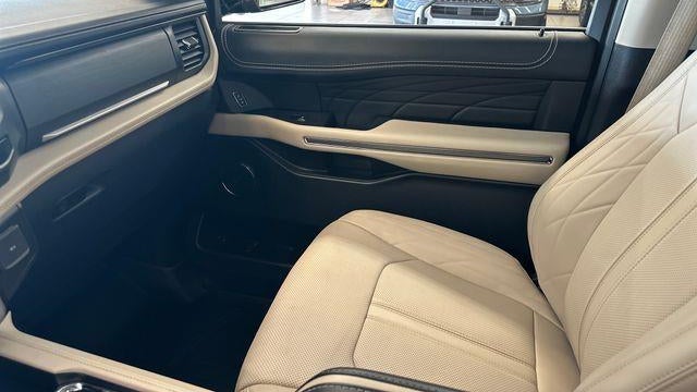 2024 Ford Expedition MAX Platinum