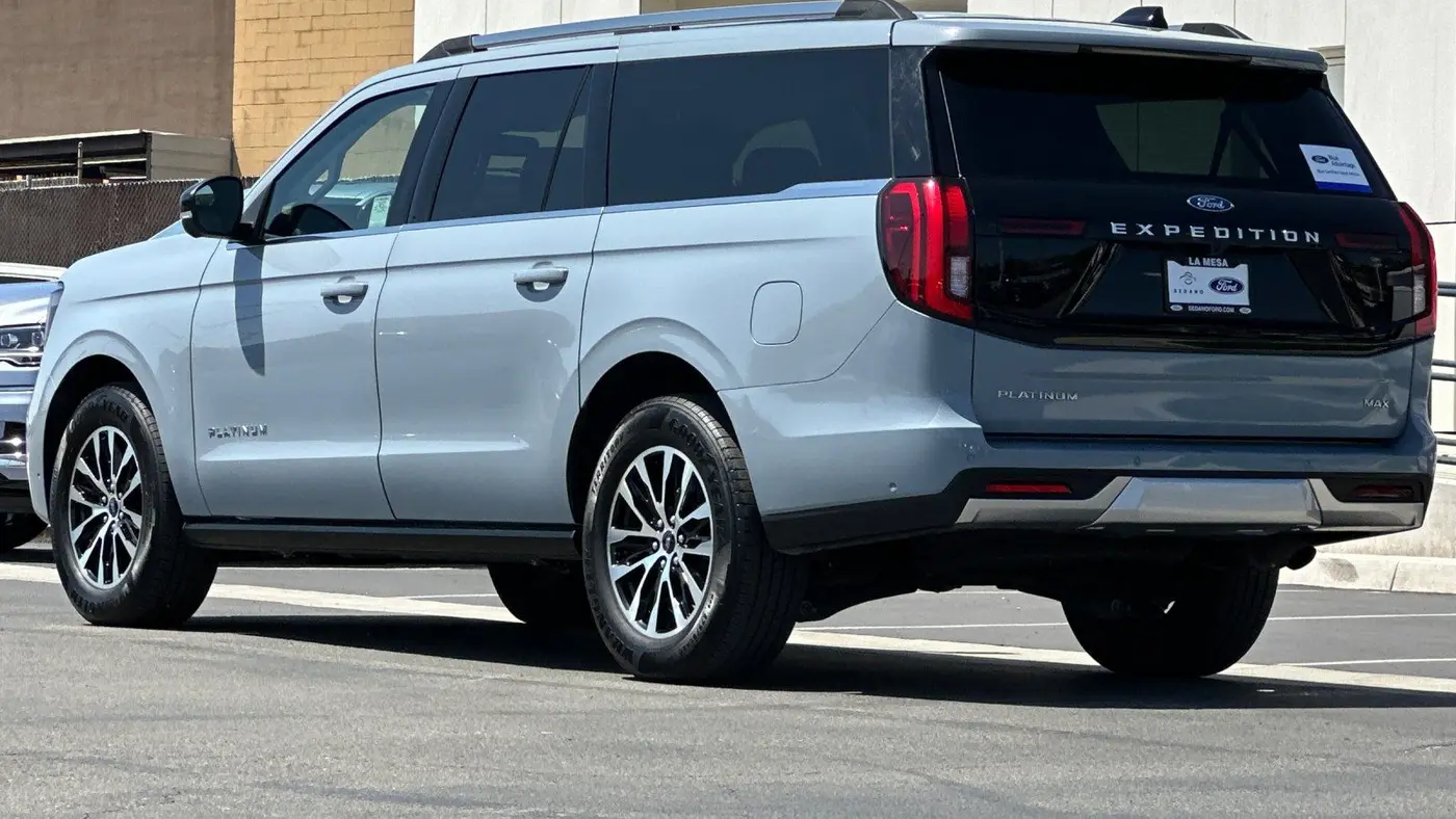 2025 Ford Expedition MAX Platinum