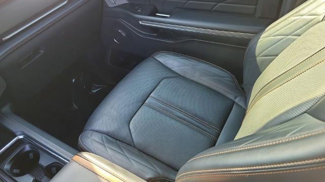 2024 Ford Expedition MAX Platinum