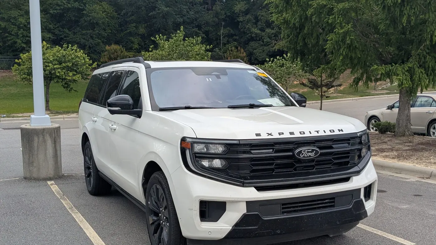 Preowned 2025 Ford Expedition MAX Platinum for Sale