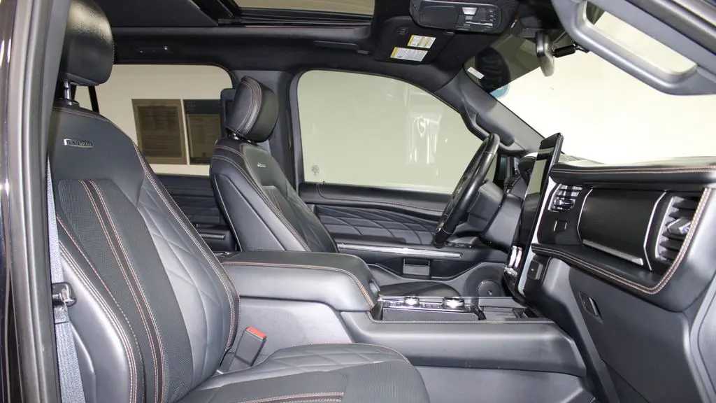 2023 Ford Expedition MAX Platinum