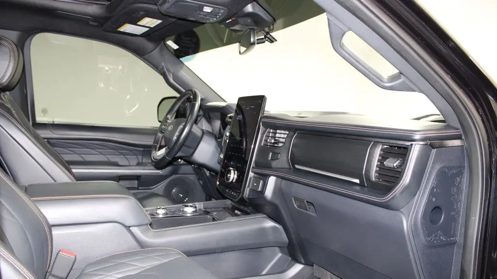 2023 Ford Expedition MAX Platinum