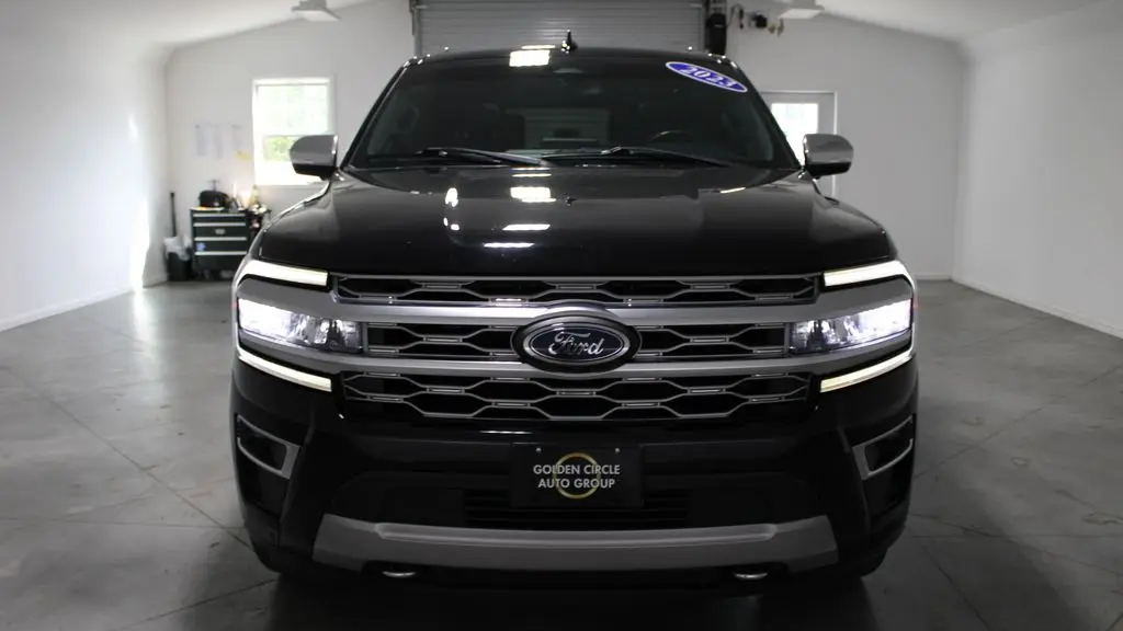 2023 Ford Expedition MAX Platinum