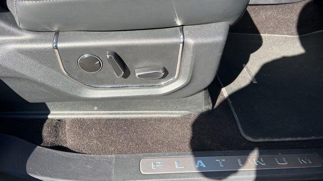 2023 Ford Expedition MAX Platinum