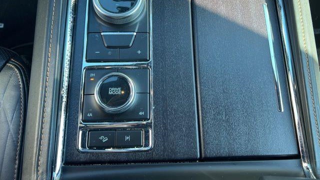 2023 Ford Expedition MAX Platinum