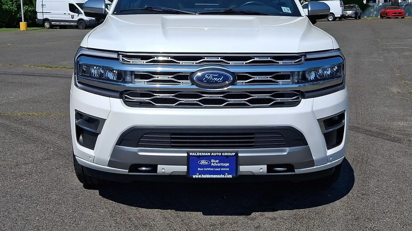 2024 Ford Expedition MAX Platinum