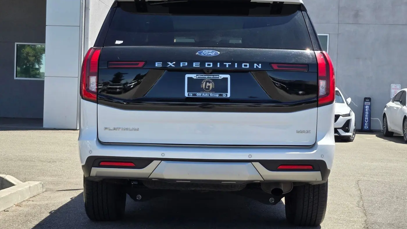 2025 Ford Expedition MAX Platinum