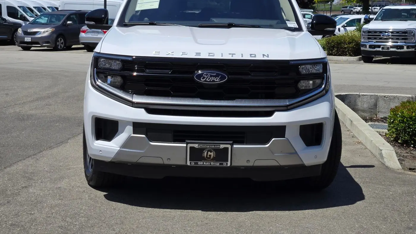 2025 Ford Expedition MAX Platinum