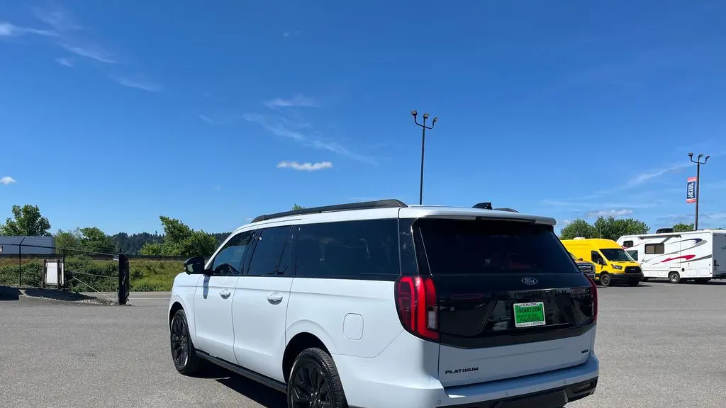 2025 Ford Expedition MAX Platinum