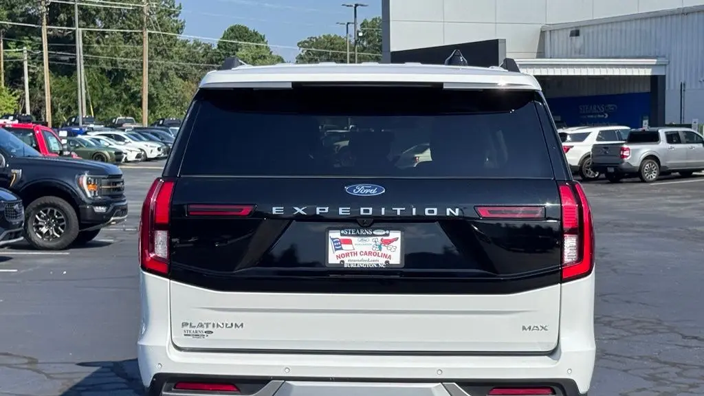 2025 Ford Expedition MAX Platinum