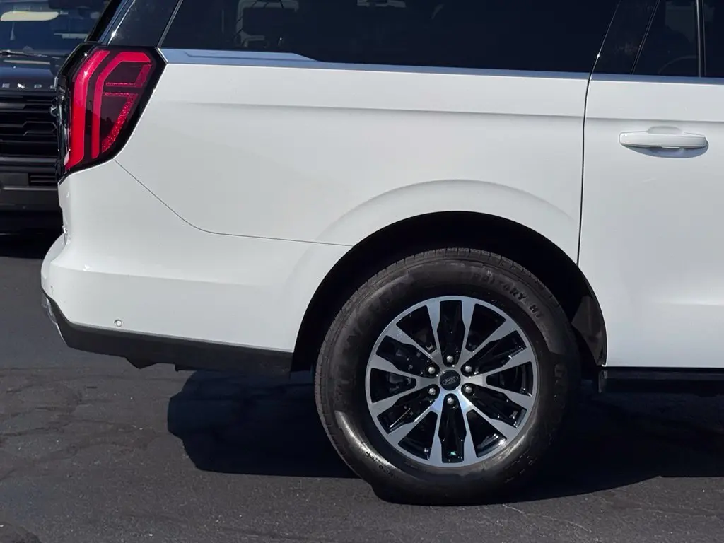 2025 Ford Expedition - $66,933
