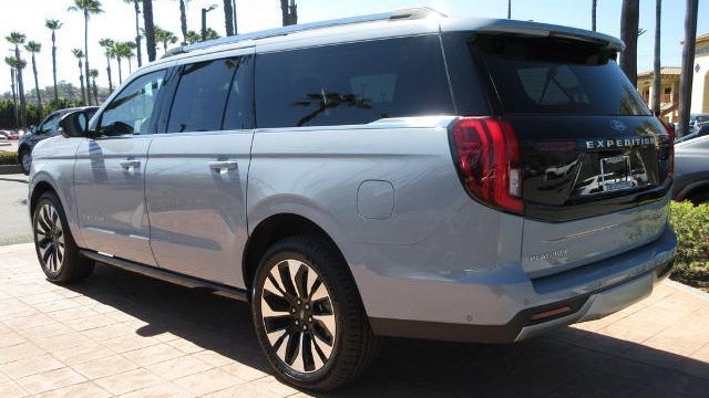 2025 Ford Expedition MAX Platinum