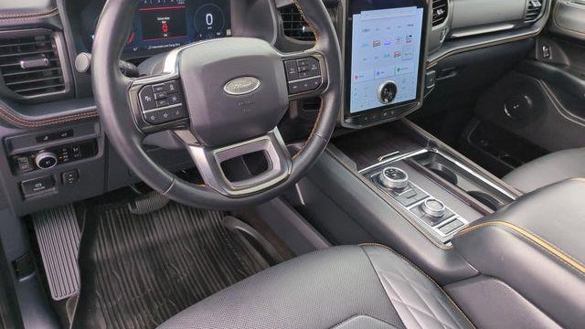 2023 Ford Expedition MAX Platinum