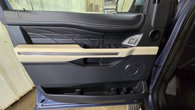 2023 Ford Expedition MAX Platinum